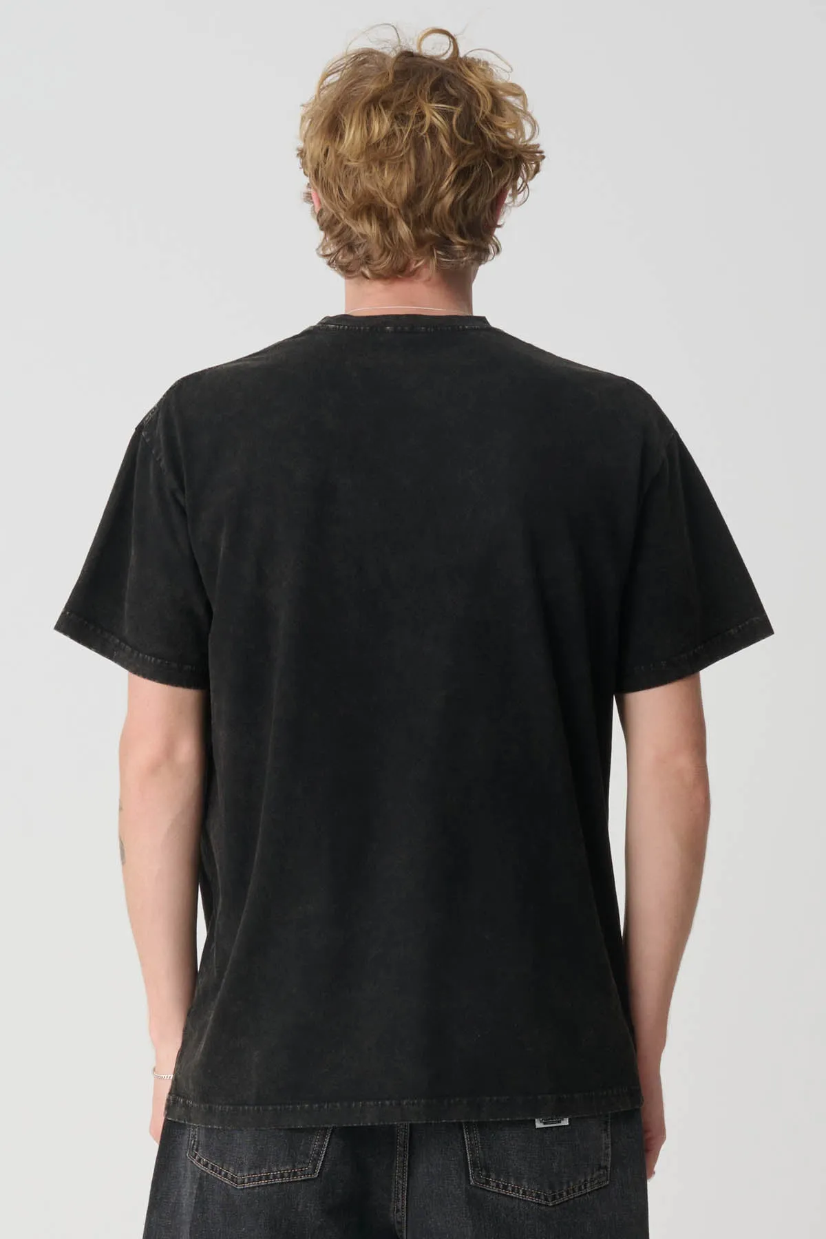 BARBED TEE - PIGMENT BLACK