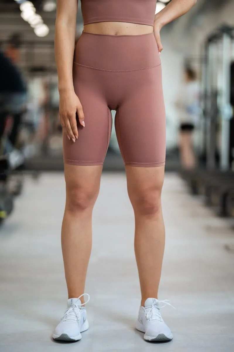 ELISE BIKER SHORTS LIGHT BROWN