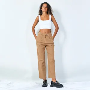 High-waisted pleated trousers wholesale