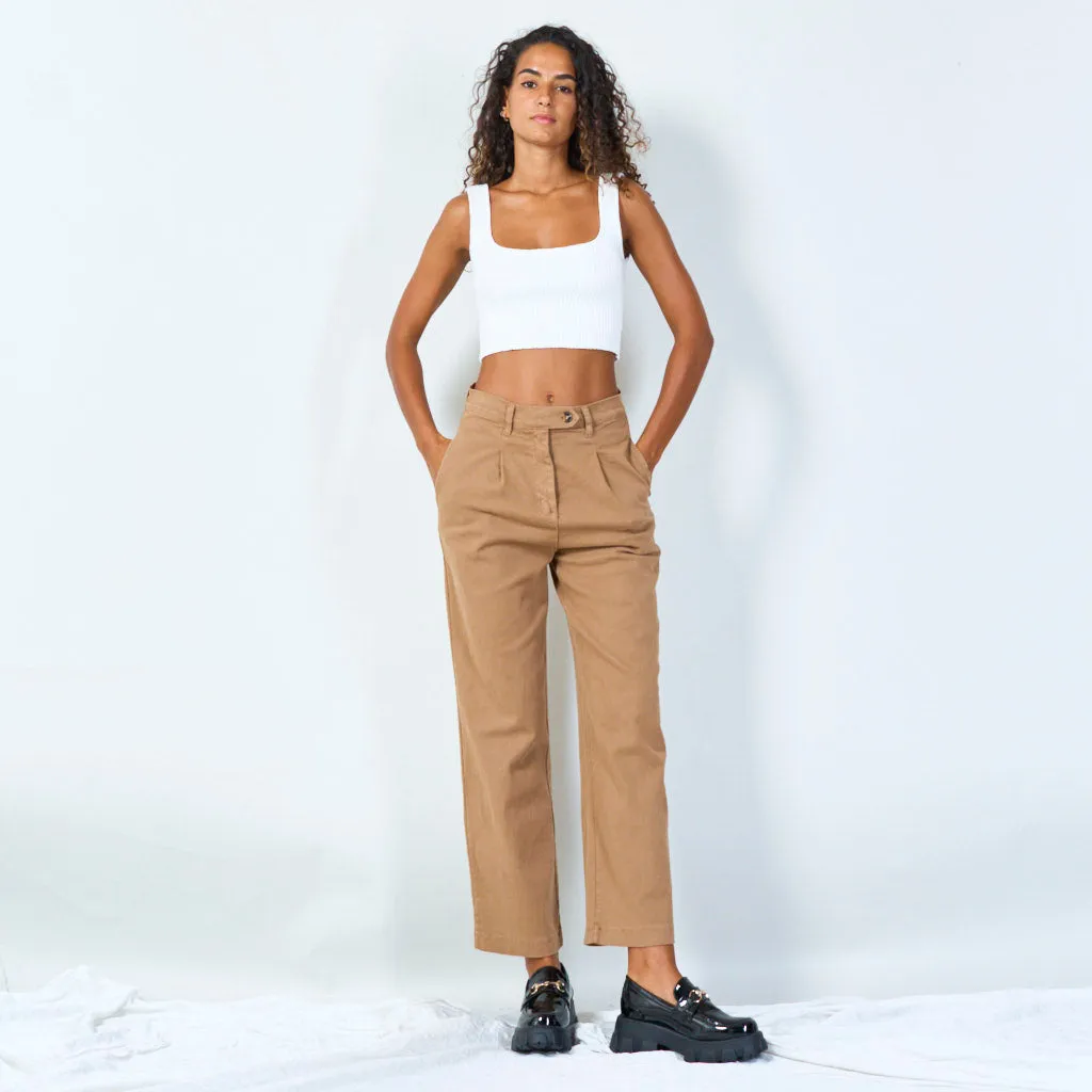 High-waisted pleated trousers wholesale