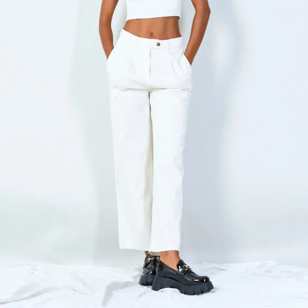 High-waisted pleated trousers wholesale