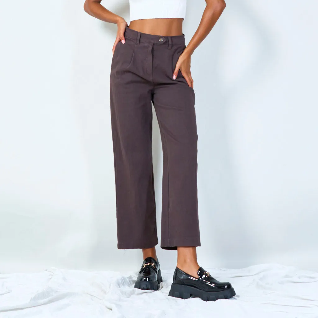 High-waisted pleated trousers wholesale