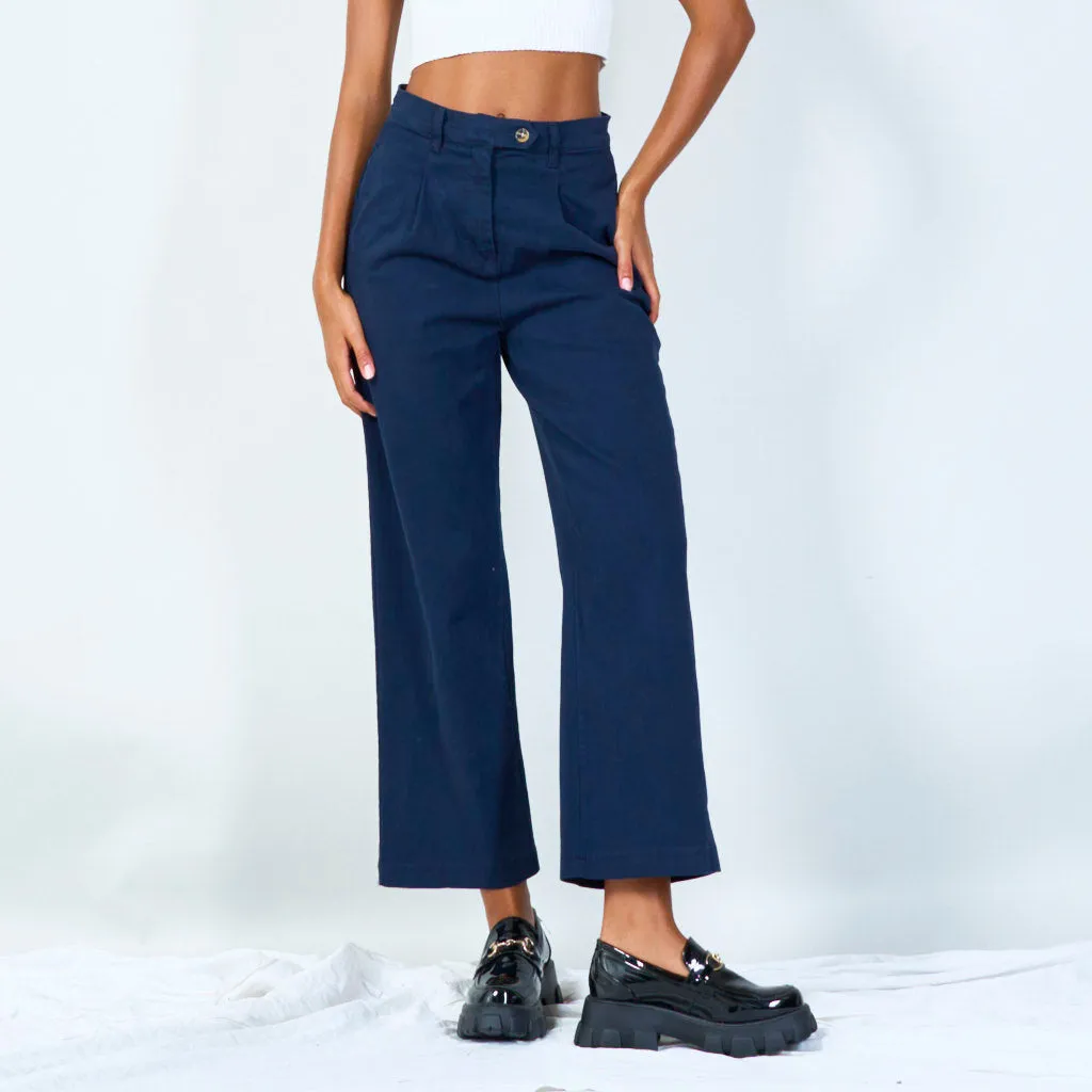 High-waisted pleated trousers wholesale