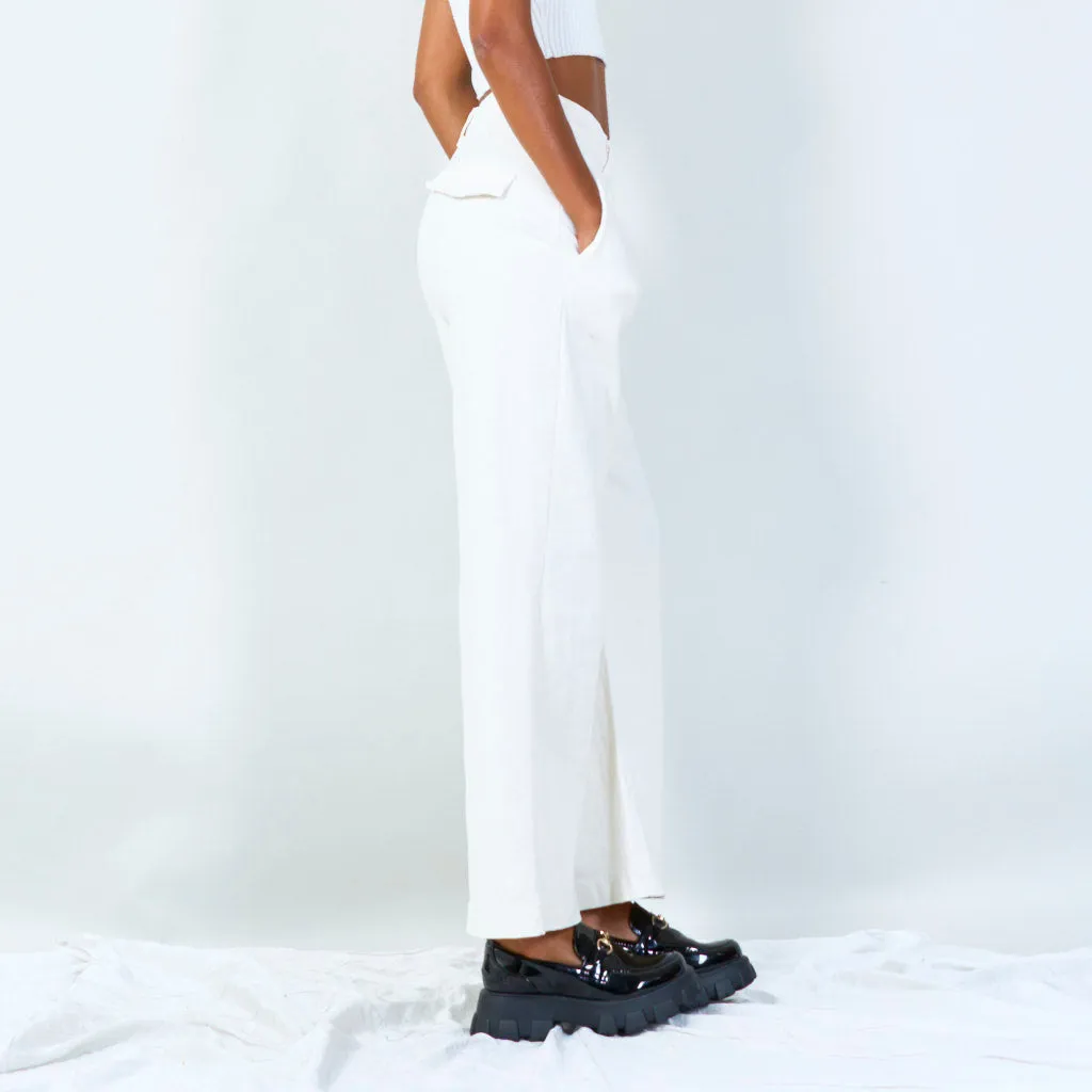High-waisted pleated trousers wholesale