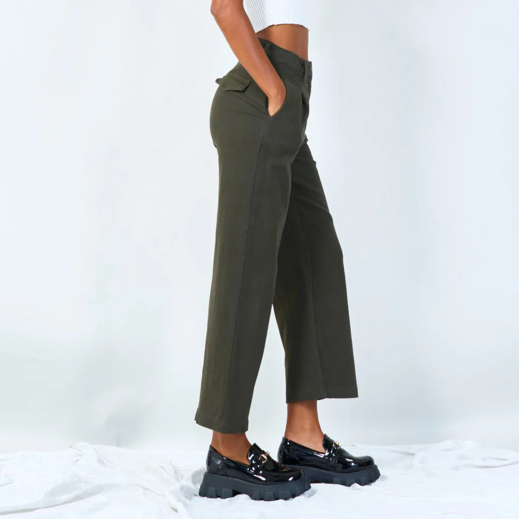 High-waisted pleated trousers wholesale