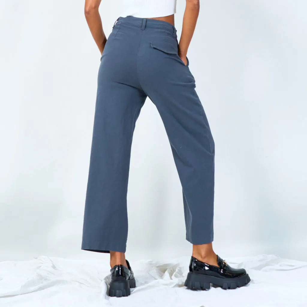 High-waisted pleated trousers wholesale