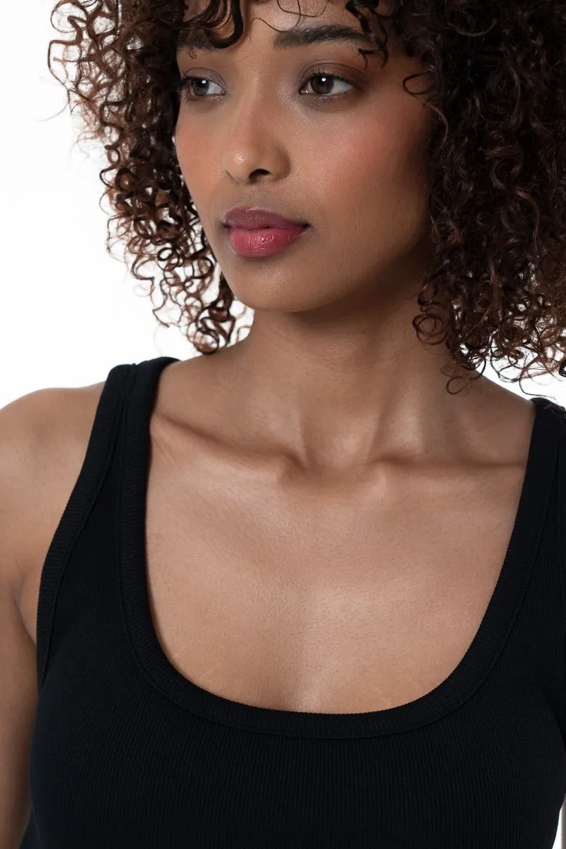 Scoop Neck T-Shirt _ 152288 _ Black