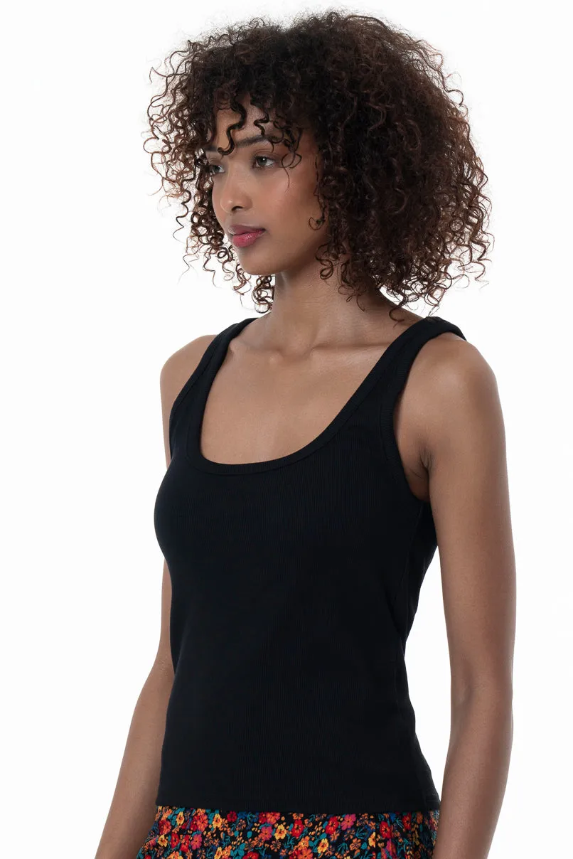 Scoop Neck T-Shirt _ 152288 _ Black