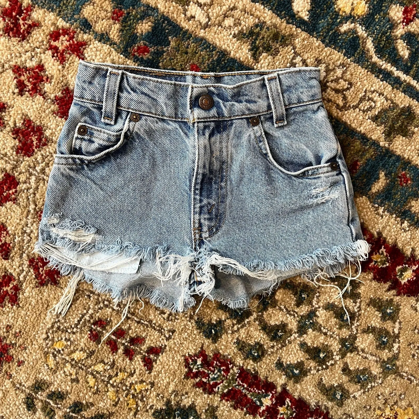 Vintage Levi's 550 Relaxed Fit Slim Cut Off Shorts 7