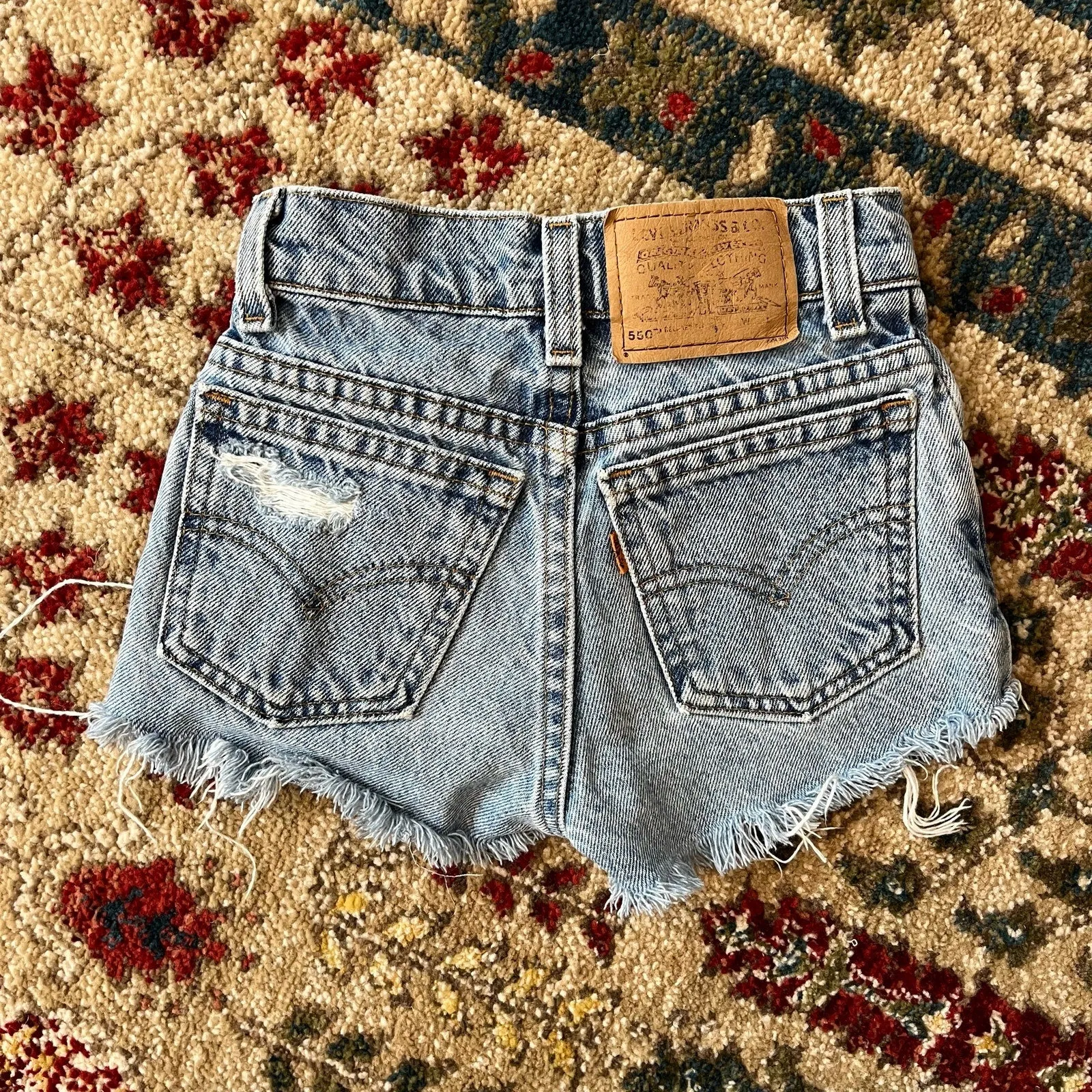 Vintage Levi's 550 Relaxed Fit Slim Cut Off Shorts 7
