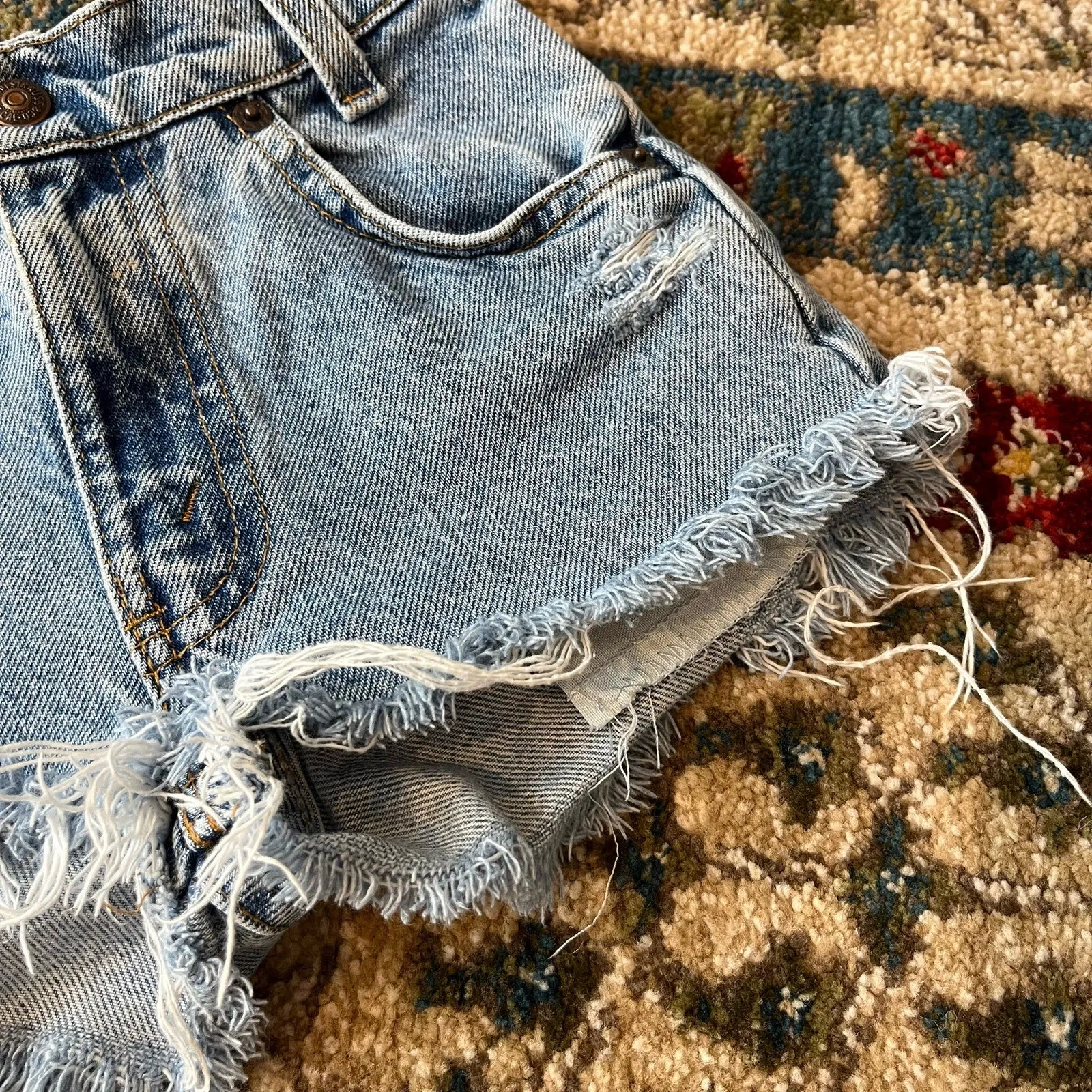 Vintage Levi's 550 Relaxed Fit Slim Cut Off Shorts 7